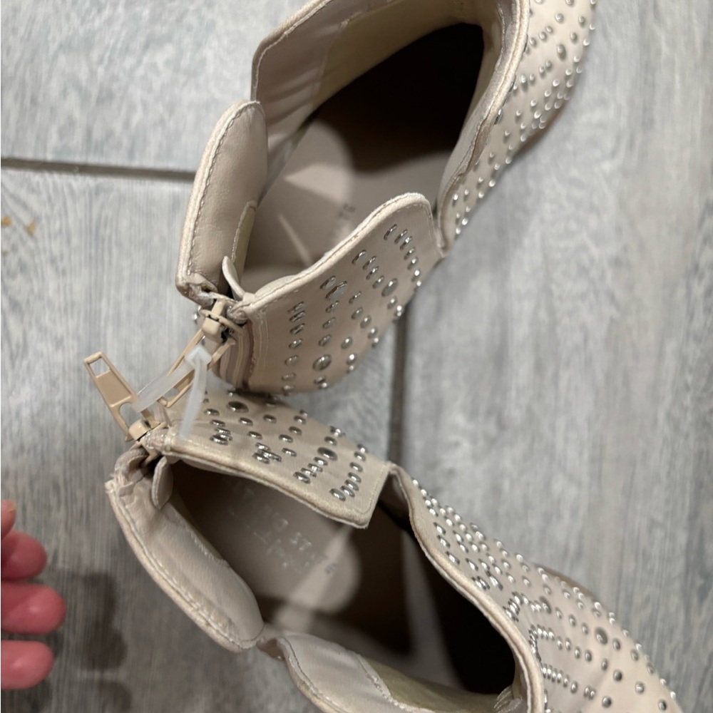 Altar'd State Yasmine Studded Western Style Booties Cream Women's Size 6 - Picture 9 of 9